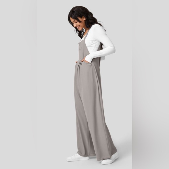 Adjustable Strap Overalls NWT Gray Sz Small - Picture 3 of 3